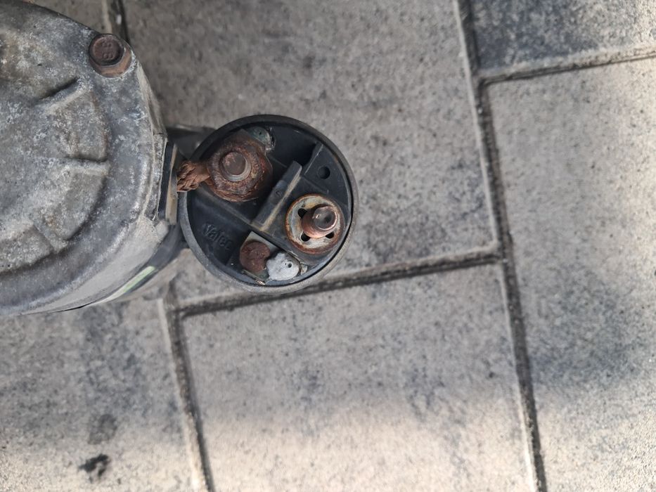 Rozrusznik Valeo D7E1 Renault Clio Thalia benzyna 1.2 8v rok 2002