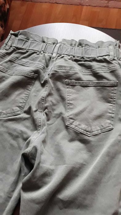 Sprzedam spodnie damskie jeansy