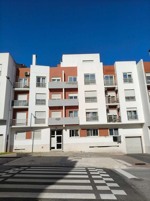 T2 com Garagem e Arrecadação – Vila Franca de Xira