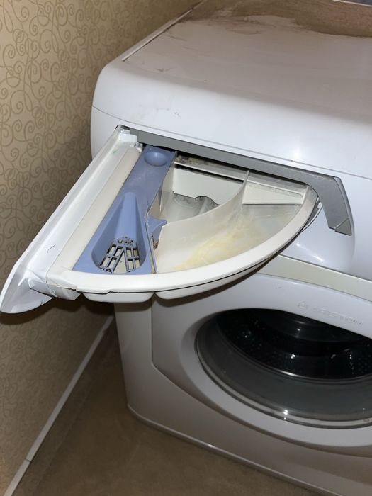 Продам пральну машину на запчастини