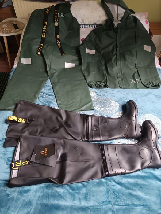 Wodery , kurtka oraz spodnie