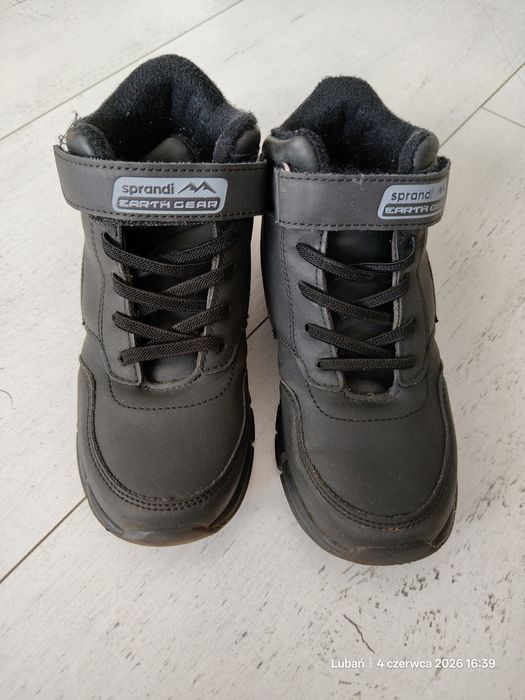 Buty chłopięce przejściowe