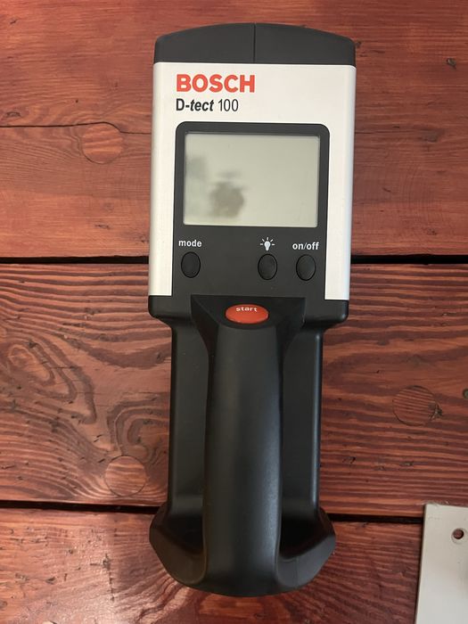 Wykrywacz Professional Bosch D-tect 100