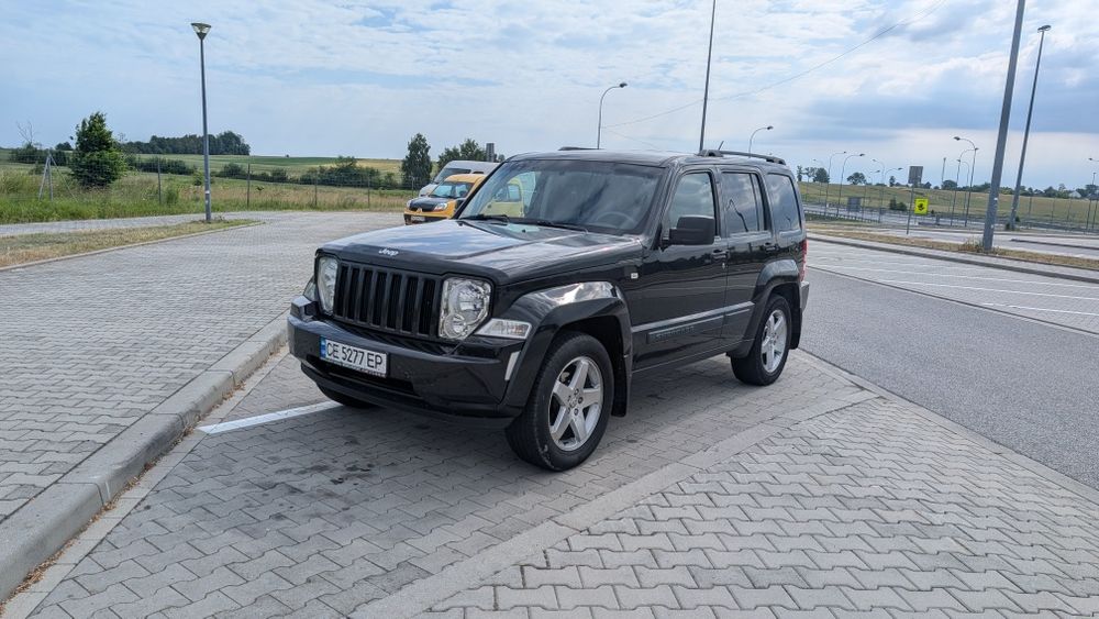 Продається Jeep Liberty КК