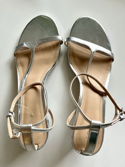 & Other Stories buty sandałki damskie EUR39 skórzane na obcasie