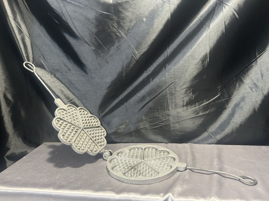 Gofrownica w Kształcie Serduszek