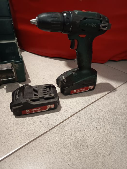 Шуруповерт Метабо