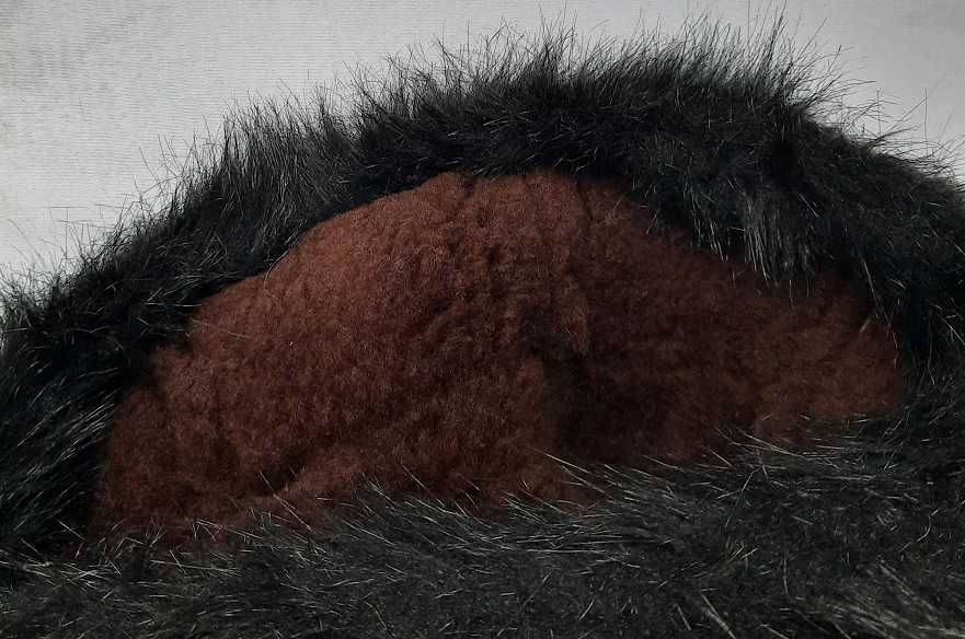 Futrzana kożuchowa futro naturalne skórzana czapka brązowa czarna 64