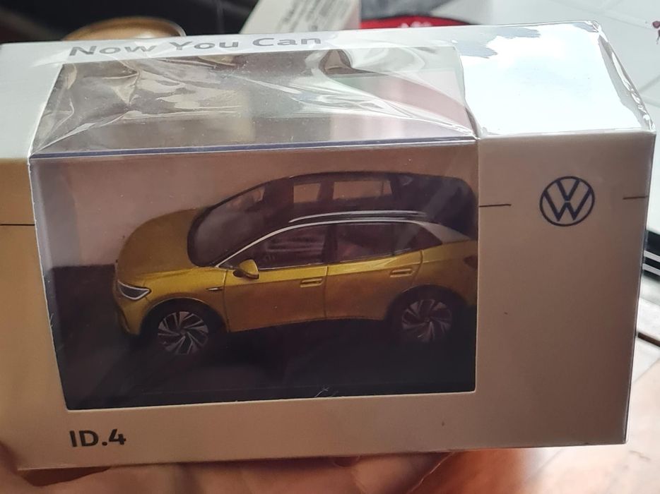 Miniatura Volkswagen ID.4