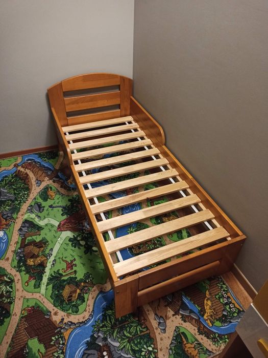Łóżko dziecięce drewniane 160cm z materacem, jak nowe