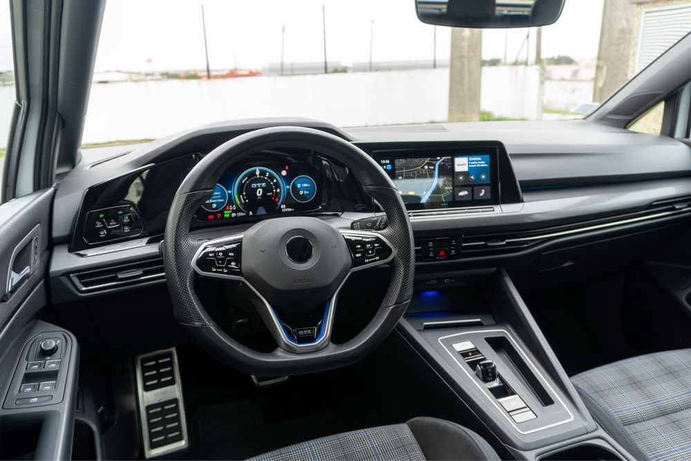 VW Golf eHybrid GTE DSG   (Financiamento disponível)