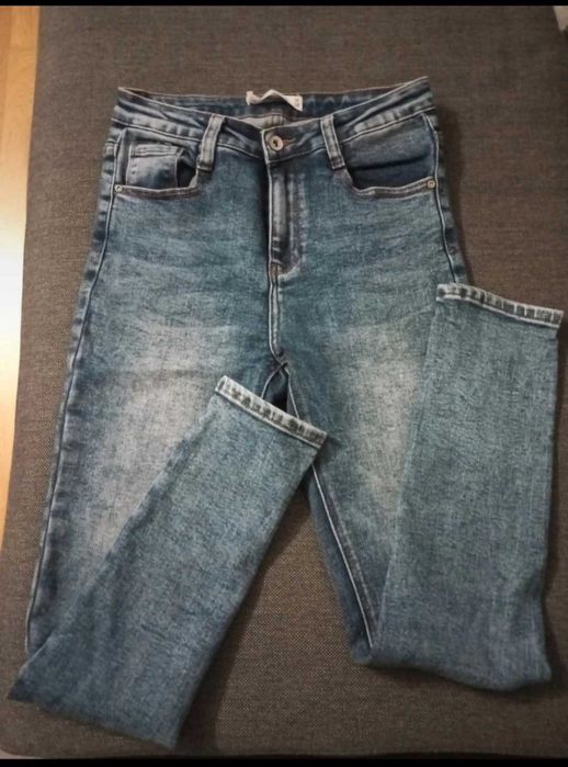 Spodnie jeansy damskie