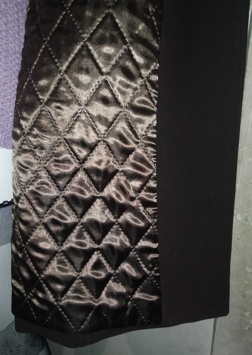 Продам женское пальто.