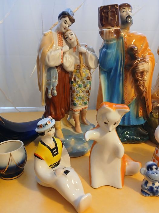 Статуэтка Гуцул , Матрешка, штоф и др