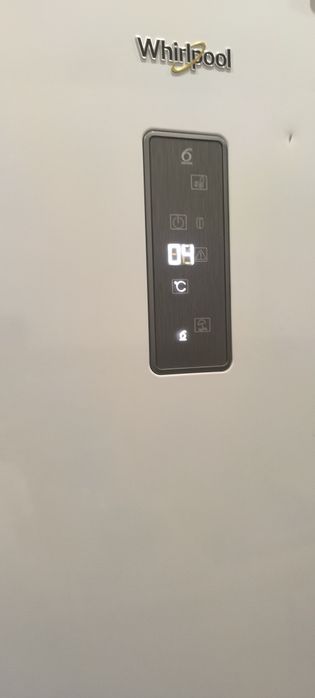 Frigorífico vertical + arca vertical 7 gavetas