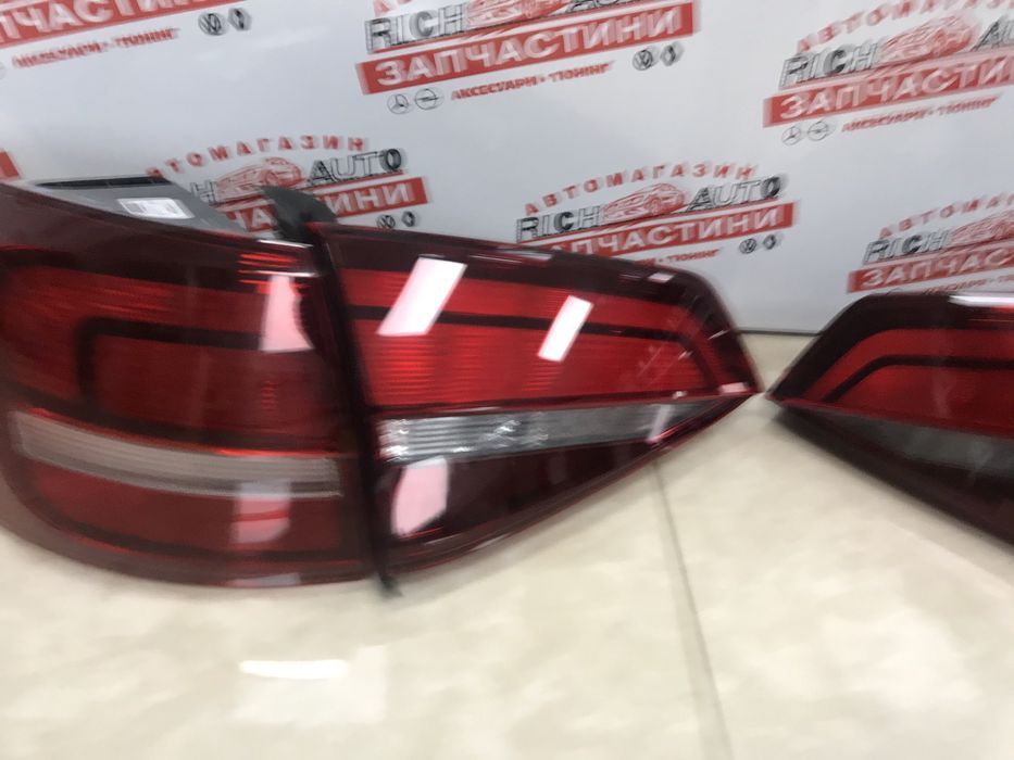 Задні стопи правий лівий зовнішній внутрішній Jetta 6 нові оригінал