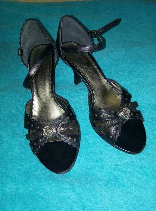 Босоножки на каблуке 37, 38