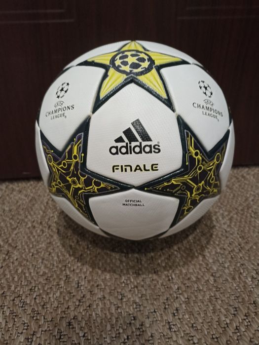 Piłka Adidas Champions League