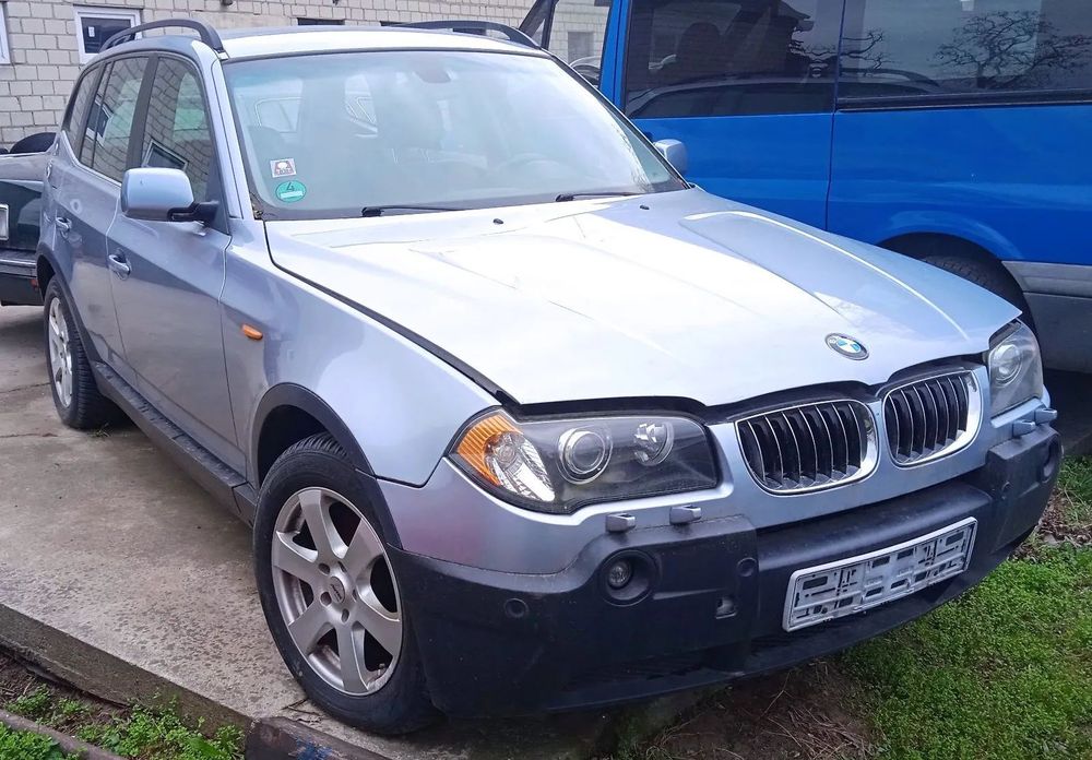 Na części BMW X3 E83 3.0 D M57N2 Bluewater metallic zderzak maska błotnik drzwi klapa bagażnika szyba czołowa karoseryjna fotel kanapa deska rozdzielcza pas przedni