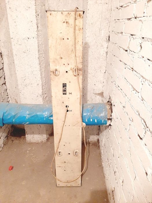 lampa garażowa kompletna: oprawa + 2 świetlówki + 2 startery + kabel