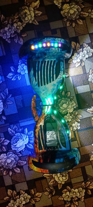 Гіроскутер 10.5 з музичною колонкою  Б/У. Є дефекти на корпусі