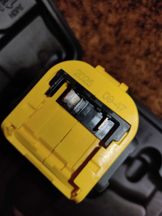 Шуруповерт DeWALT DCD710(type 4) + чемодан, документы