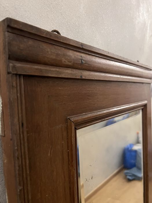 Zabytkowe lustro w solidnej drewnianej ramie masywne