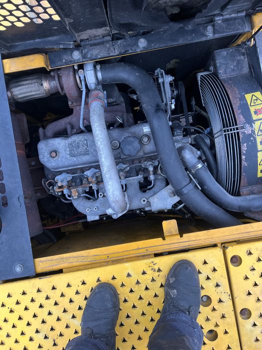 Ескаватор гусеничний