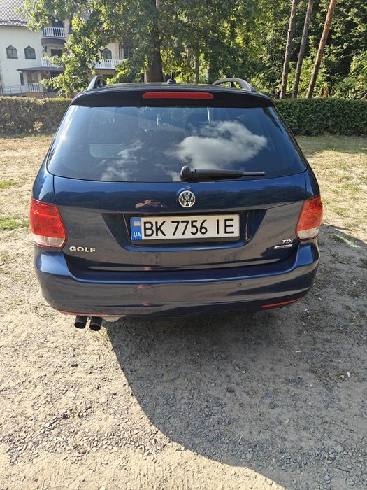 Volkswagen Golf універсал 2012 року