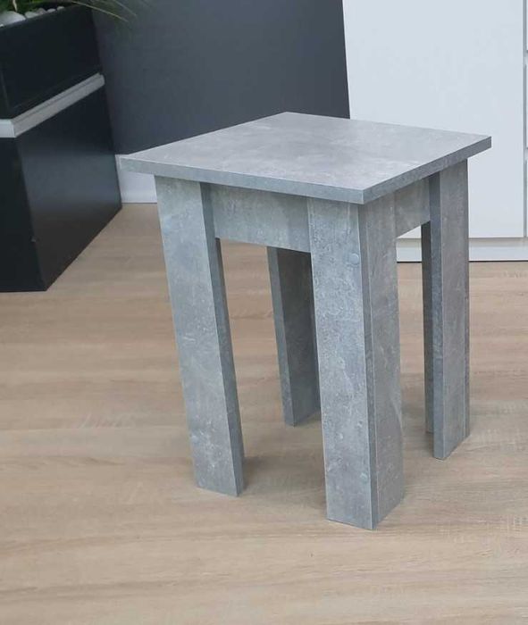 "Табурет" для обіднього столу, табурети у вітальню.Меблі для дому.