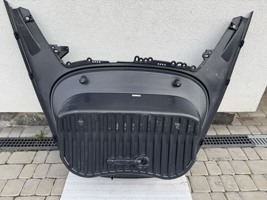 Корито / підкапотний бокс рест Tesla Model 3