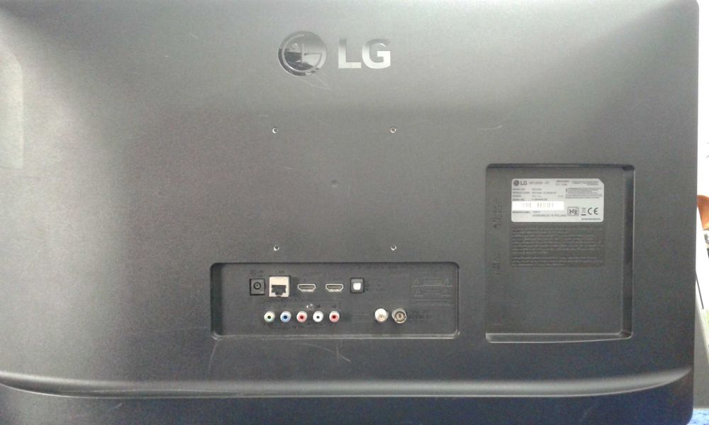 Vendo Smart TV Led LG de 28 polegadas