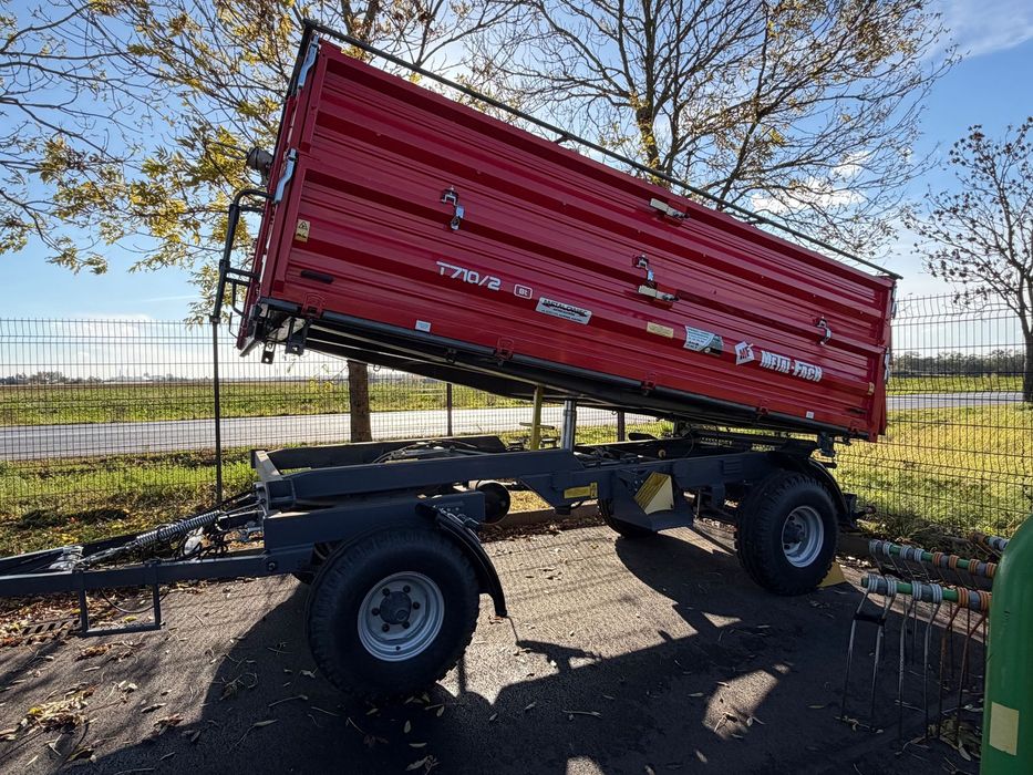 Metal-Fach T710/2 8T Plandeka Wywrot 3 Strony Nowa  Przyczepa