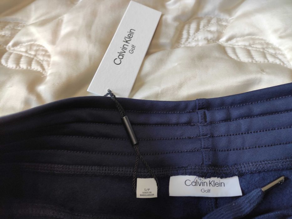 Męskie oryginalne krótkie spodenki Calvin Klein Golf r. S nowe