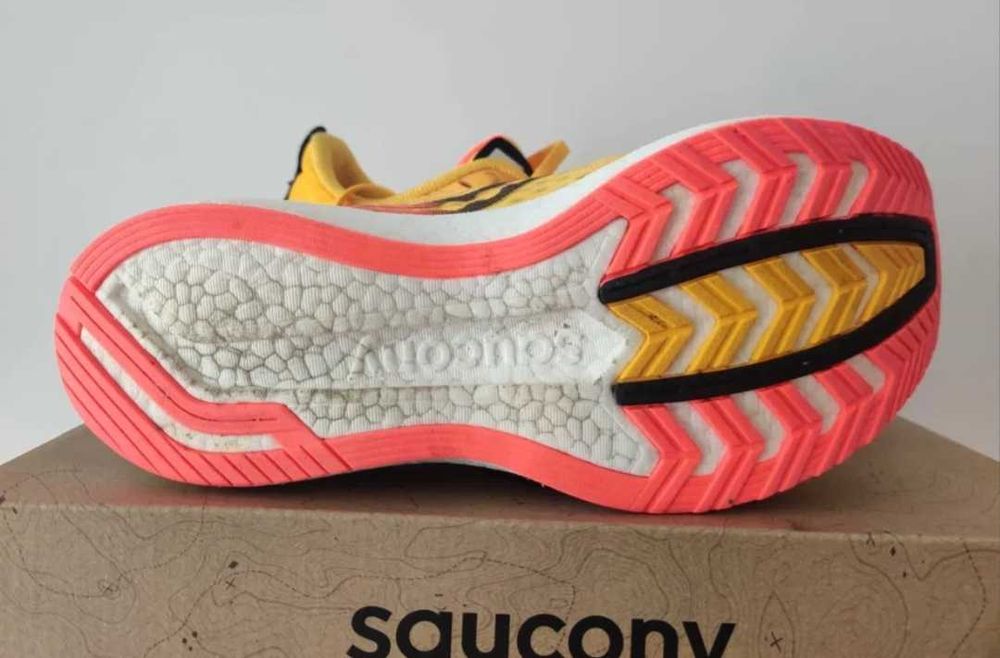 Buty Saucony Endorphin Speedroll 42,5 okazja