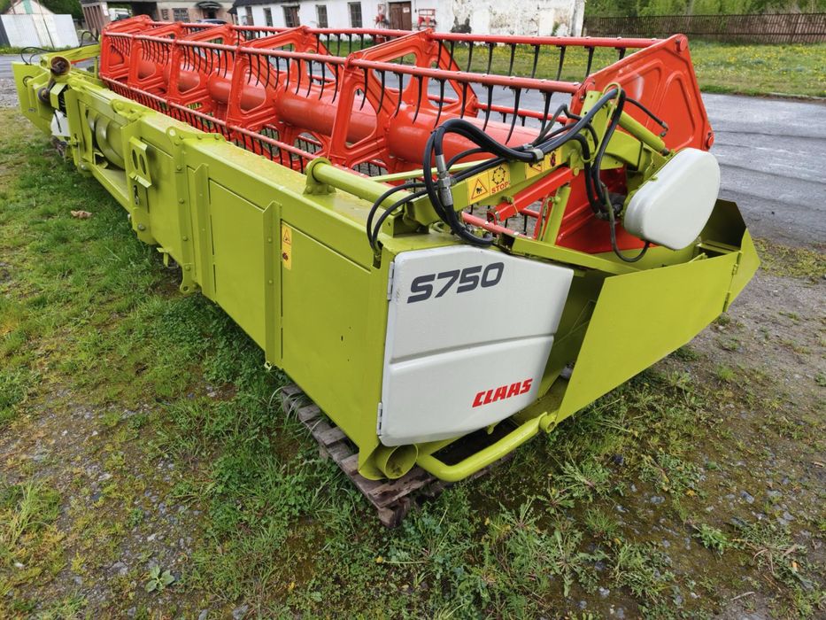 Продаж жниварки Claas Flex S750 + візок