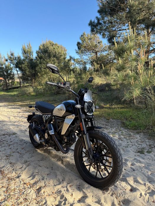 Ducati Scrambler  Scrambler Icon Thrilling Black