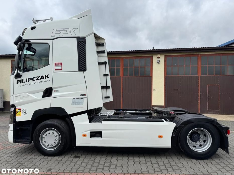 Renault T 520 HIGH standard Super Wyposażenie Klima Postojowa Salon PL  Z Własnego Transportu Kontrakt VOLVO Super Klima Post Zbiorniki 1400l