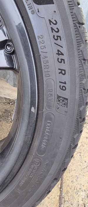 Продам резину Michelin Pilot Alpine 5 (зима) 225/45/r19