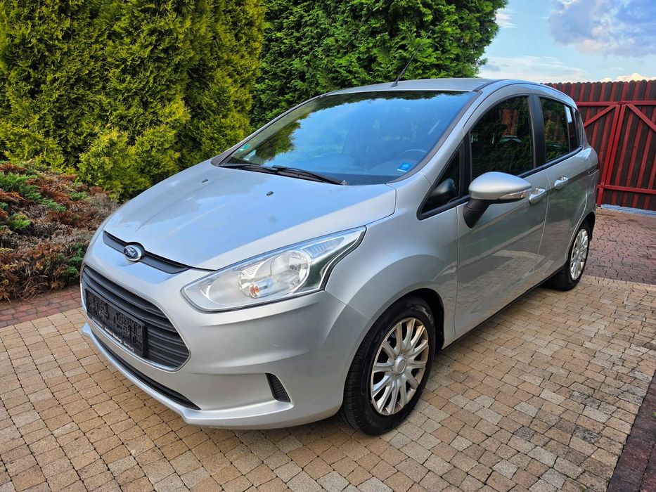 Ford B-MAX Super Stan !!