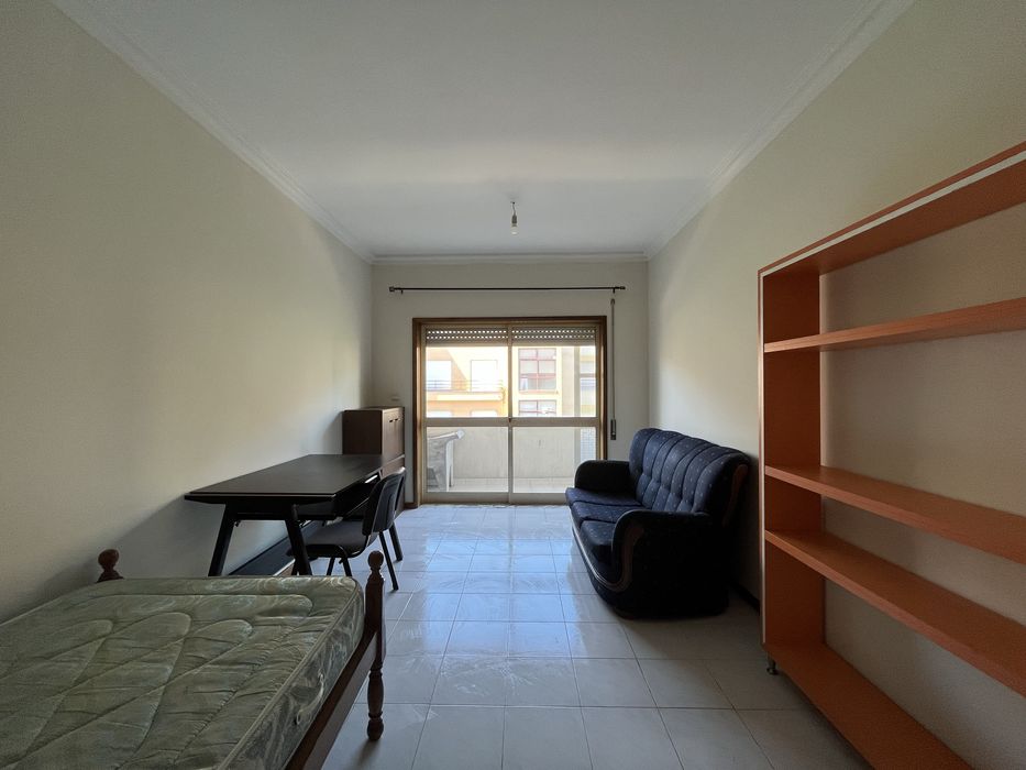 Alugo T1 (R de Barros, Gualtar) - 3 min. a pé da Universidade do Minho