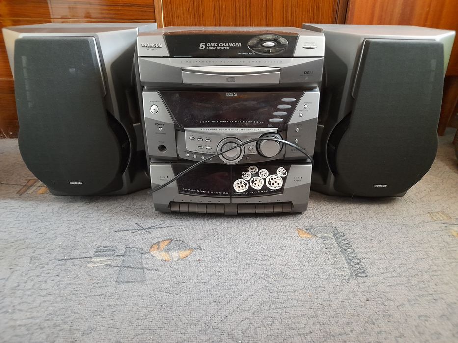 Miniwieża Thomson z kolumnami 30 W