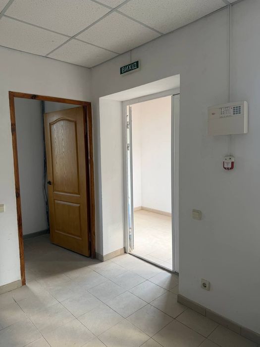 Продам цегляний 2 поверховий  будинок  в  селі  Оженин біля Острога.