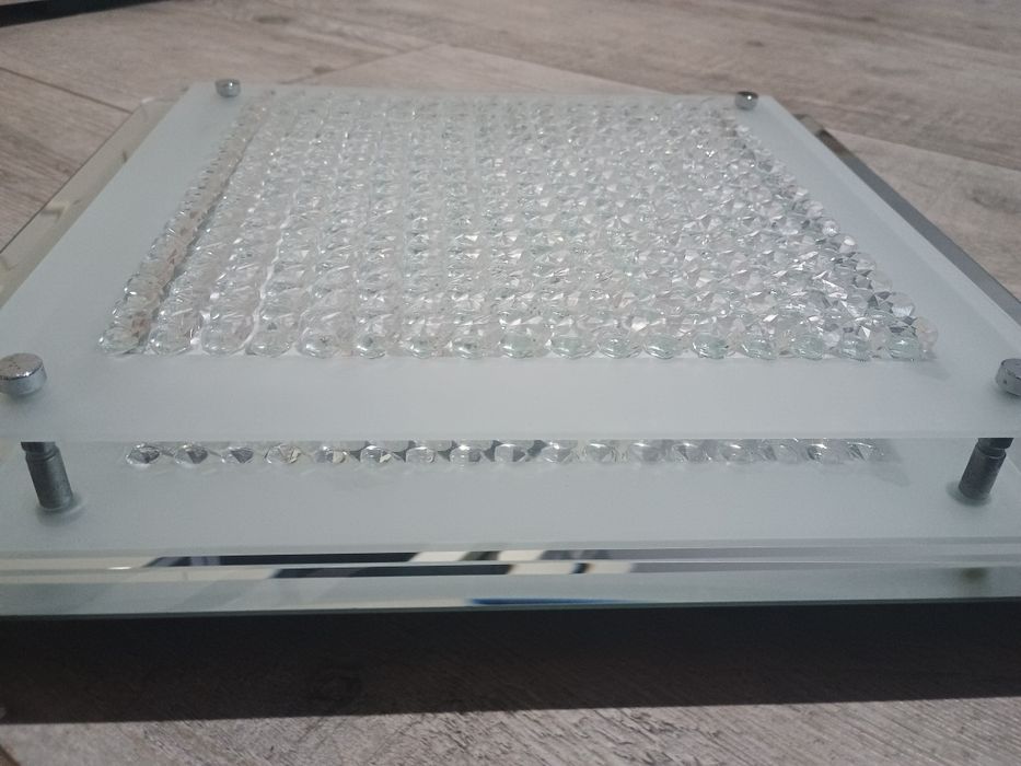 Sprzedam plafon lustrzany 36x36