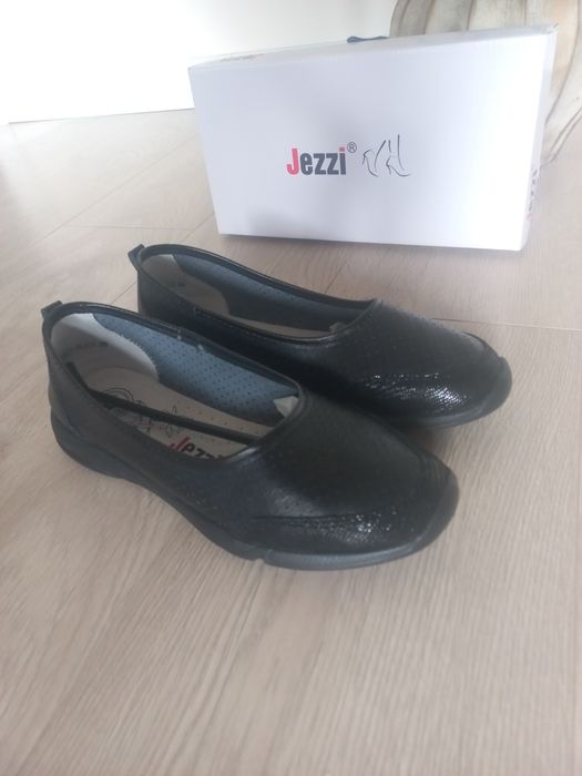Buty damskie czarne damskie sportowe baleriny r.38 Nowe