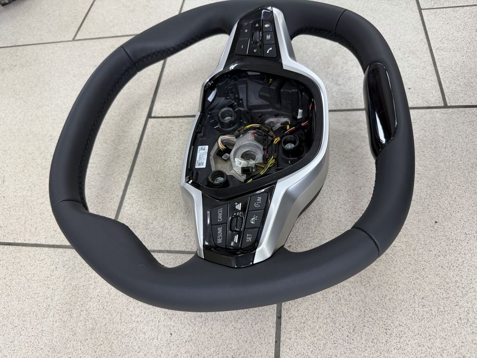BMW I4 g26lci рестайл руль рульове колесо бмв г26