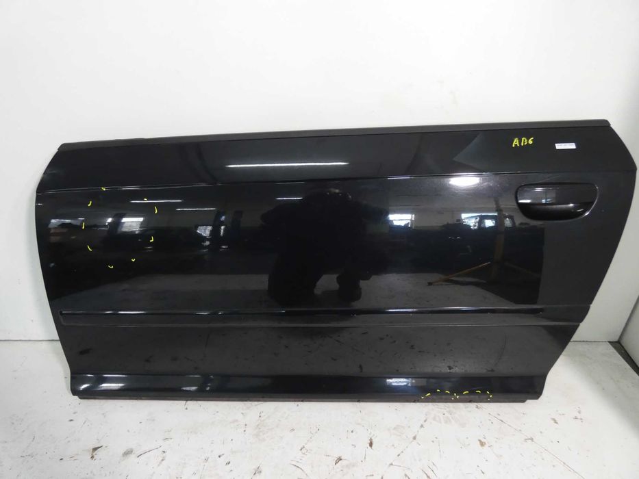 Audi A3 8P Lift 3D drzwi lewe czarne LZ9Y Gorlice AB6