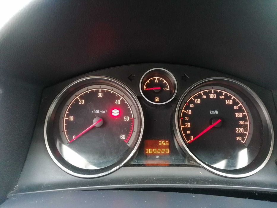 Opel Astra 1.7 cdti (Diesel) motor ISUZO