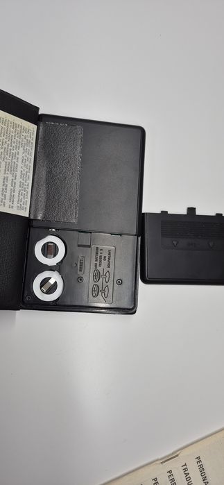 Translator kieszonkowy z lat 90tych elektroniczny