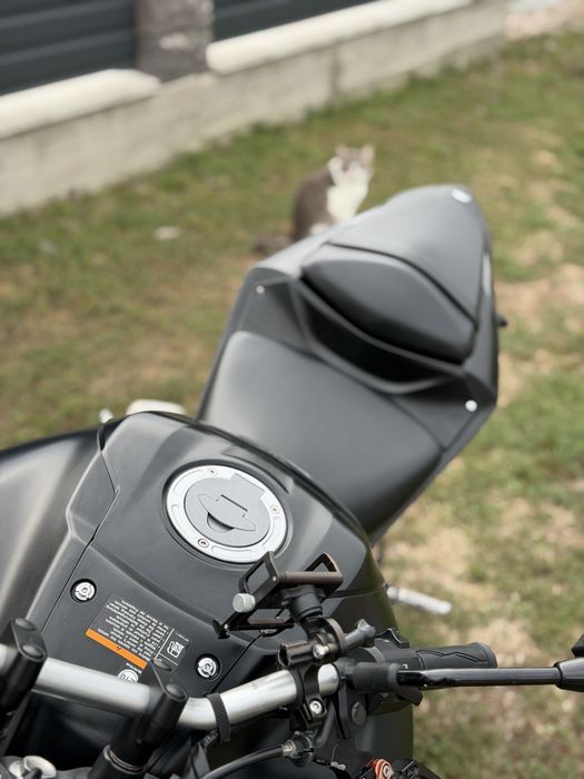 Продам мотоцикл Yamaha Mt-03